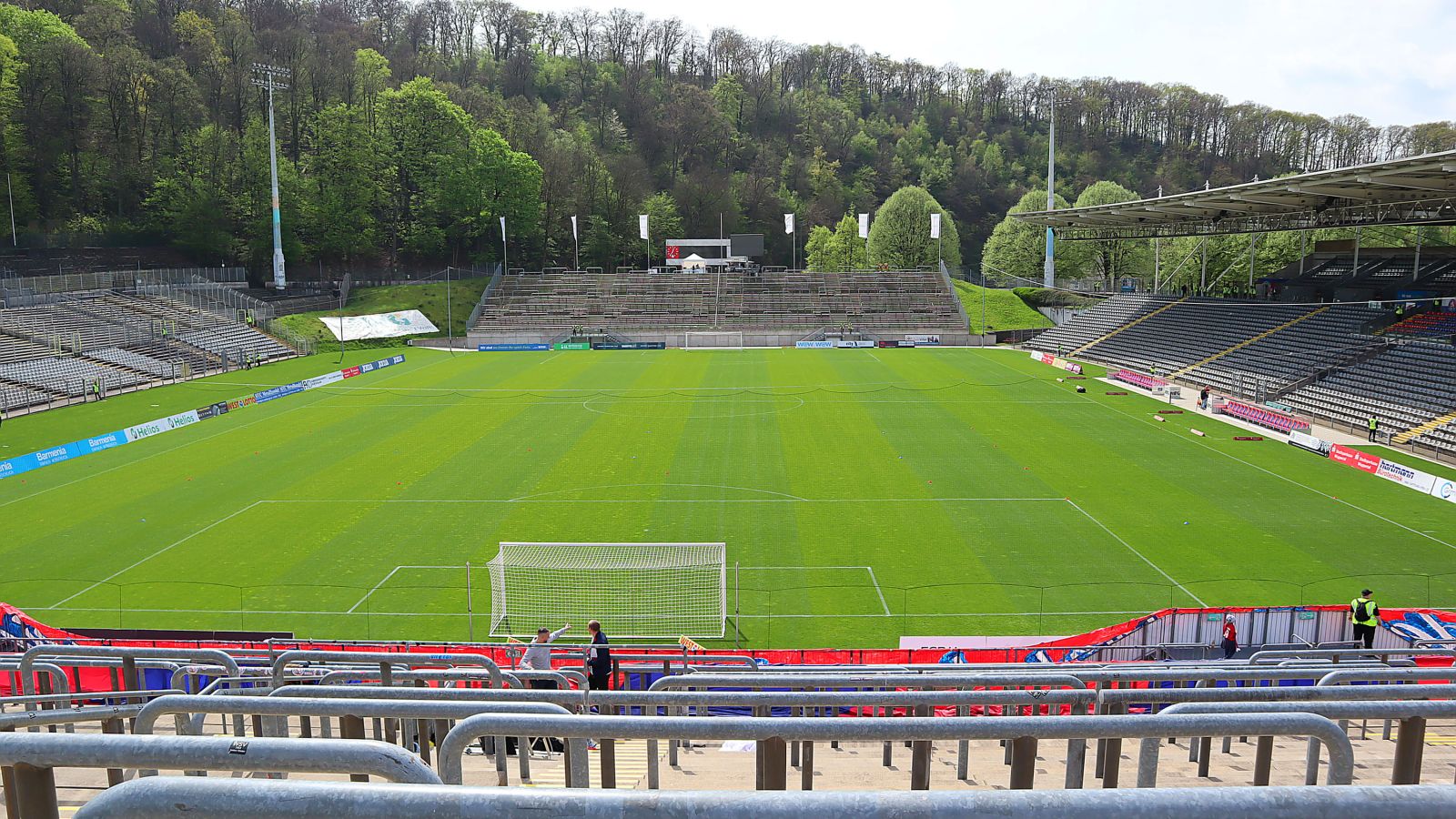 Das Spiel im Wuppertaler Stadion am Zoo ist abgesetzt worden.