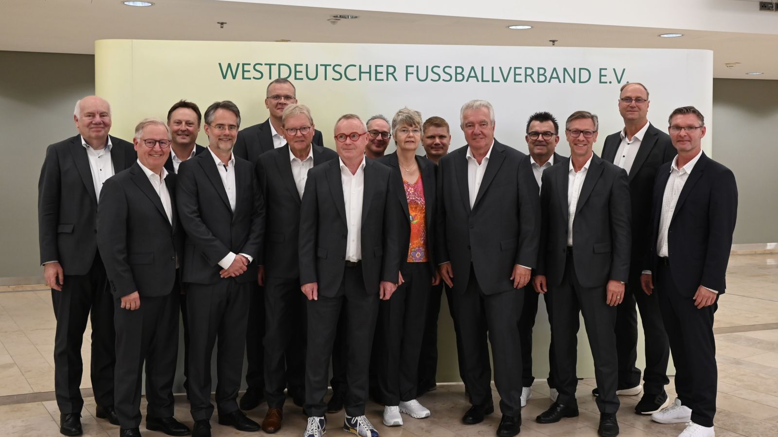 Gruppenbild: Das Präsidium des WDFV