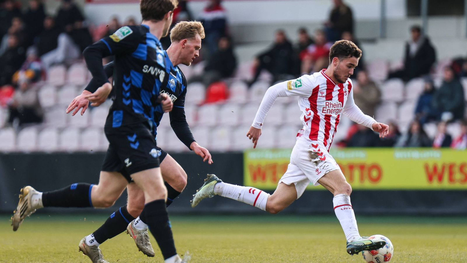 Etienne Borie (rechts) erzielte den 1:0-Siegtreffer für die U 23 des 1. FC Köln gegen die zweite Mannschaft des SC Paderborn 07.