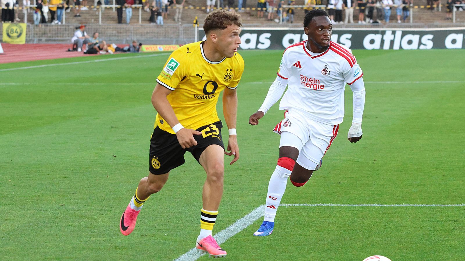 Die beiden U 23-Teams von Borussia Dortmund und des 1. FC Köln trennten sich vor 5.336 Zuschauer*innen 1:1.