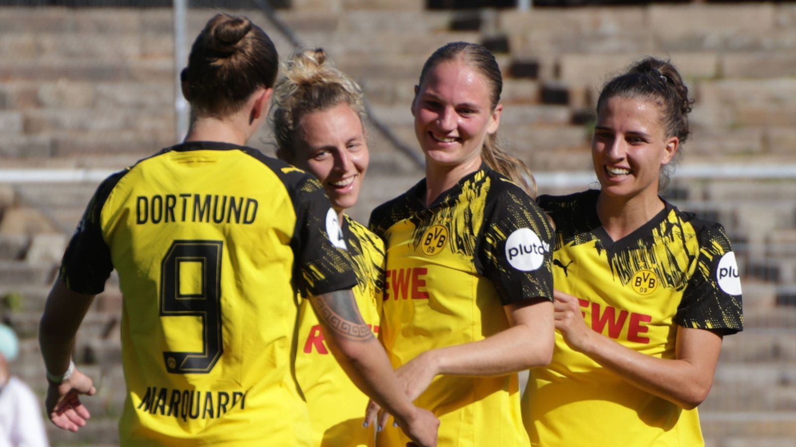 Viel Grund zum Jubeln hatten die Spielerinnen von Borussia Dortmund beim 9:0-Heimsieg gegen den GSV 1910 Moers.